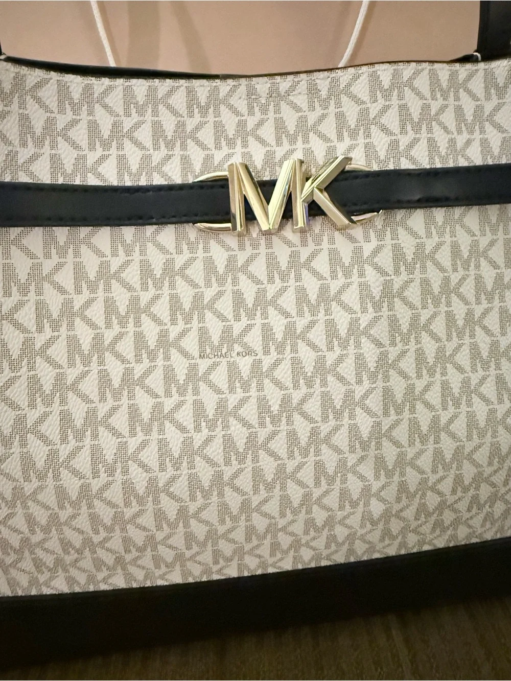 Authentic Michael Kors Reed Large Belted Tote with Matching Wallet Set